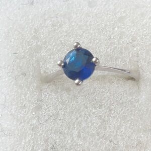 Elegant Blue 925 Sterling Silver Ring..NWOT.. Size 8